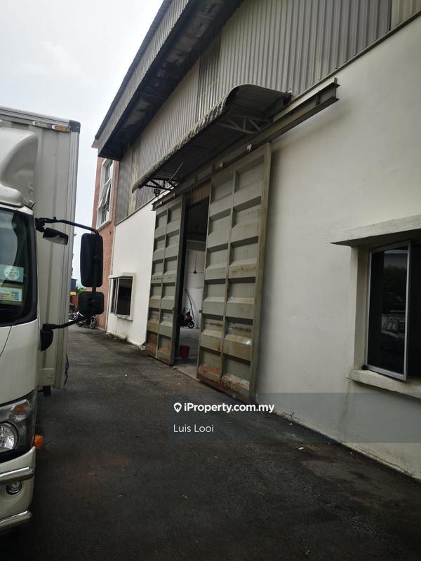 Semi-D Kilang untuk Dijual di Rawang Corporate Industrial Park, Rawang oleh Luis Looi - iProperty.com.my