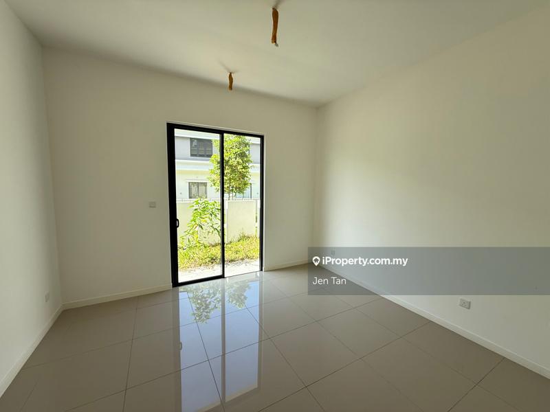 2-storey Terraced House for Sale in 402a6, Telok Panglima Garang by Jen Tan - iProperty.com.my