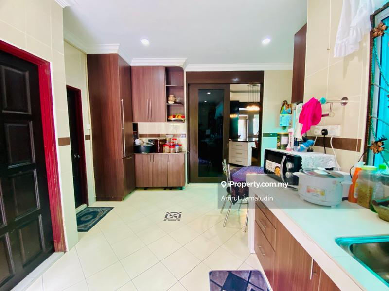 2.5-storey Terraced House for Sale in Laman Oakleaf, Ampang by Amrul Jamaludin - iProperty.com.my