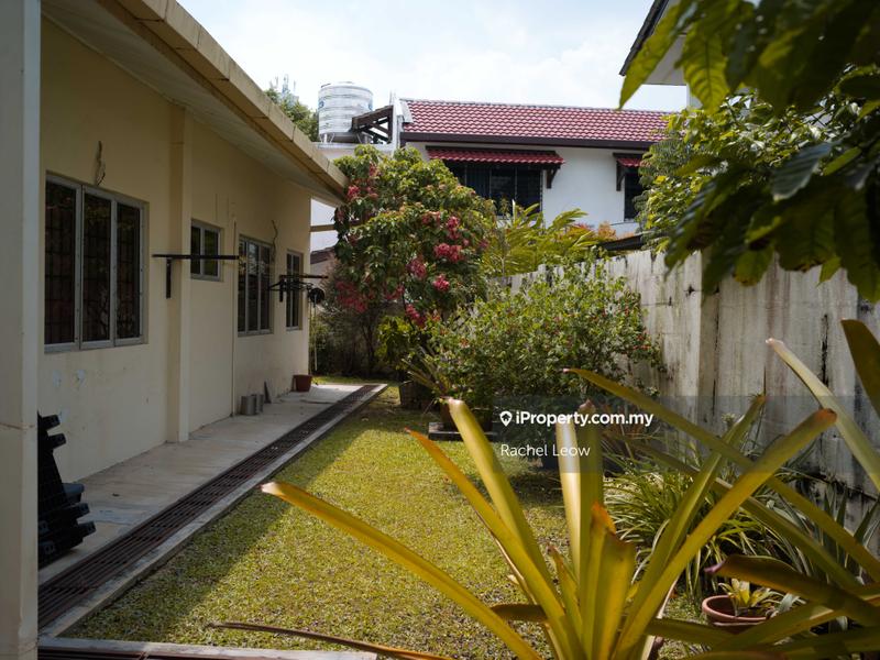 Bungalow House for Sale in smb5k, Petaling Jaya by Rachel Leow - iProperty.com.my