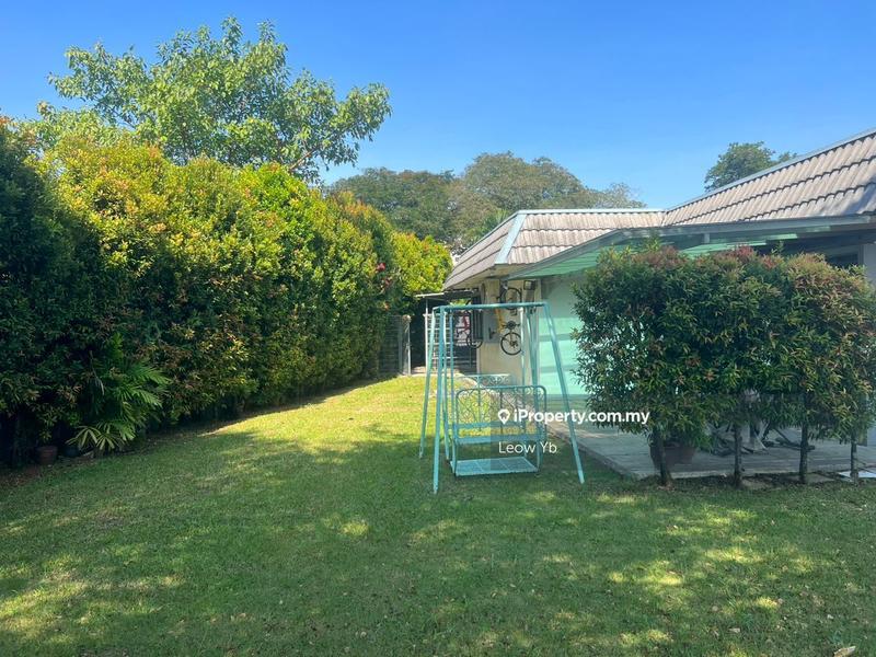 Banglo untuk Dijual di Seksyen 4, Petaling Jaya oleh Leow Yb - iProperty.com.my