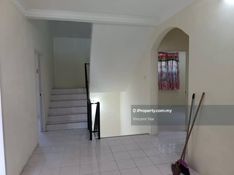 Bungalow House for Sale in Desa Manjung Raya, Lumut by Vincent Har - iProperty.com.my