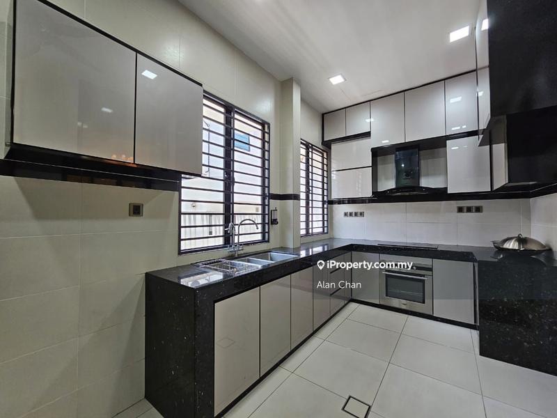 Rumah Berangkai 2 Tingkat untuk Dijual di 16 Sierra, Puchong oleh Alan Chan - iProperty.com.my