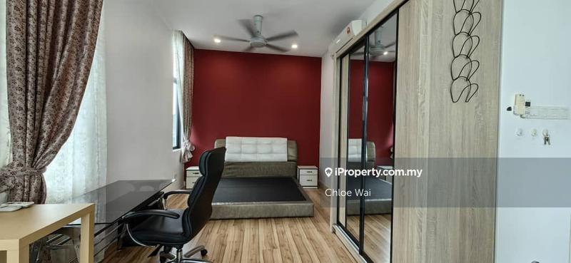Rumah Berkembar untuk Dijual di Serdang, Seri Kembangan oleh Chloe Wai - iProperty.com.my