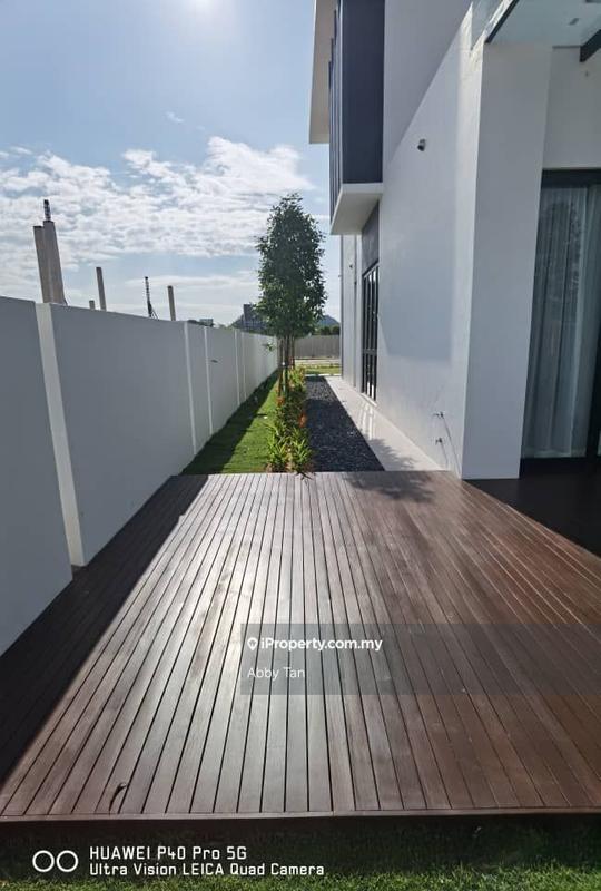 Bungalow House for Sale in Bandar Sri Sendayan, Negeri Sembilan by Abby Tan - iProperty.com.my