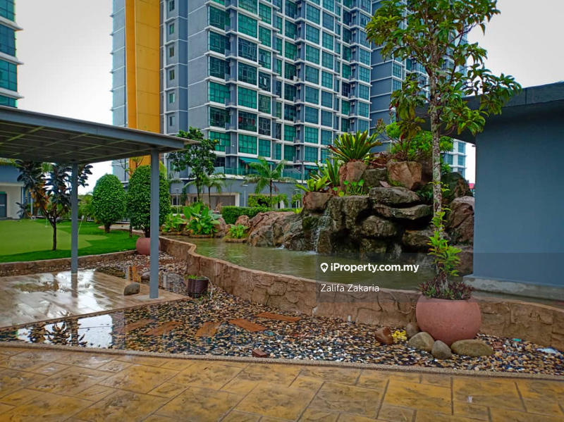 Service Residence for Sale in Vista Alam by Zalifa Zakaria - iProperty.com.my