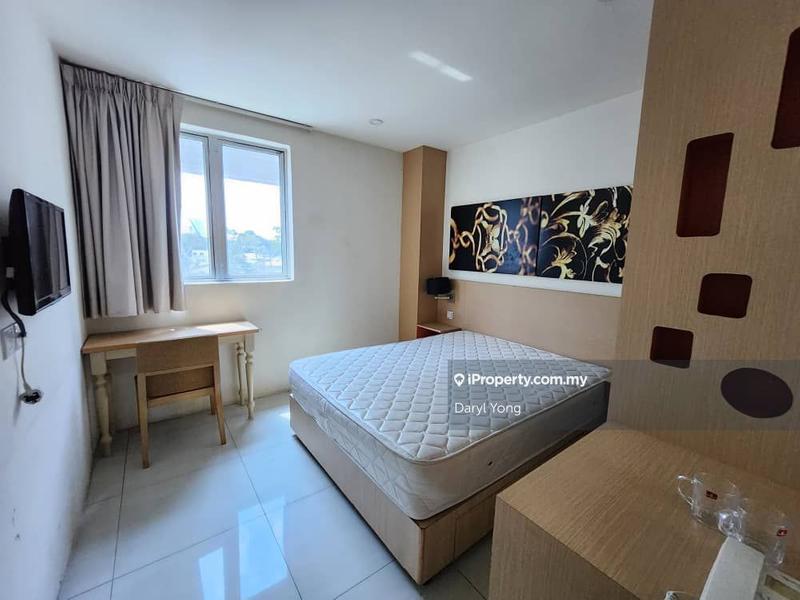 For Rent - VALUE DEAL: 4 Storey Corner lot Hotel for RENT