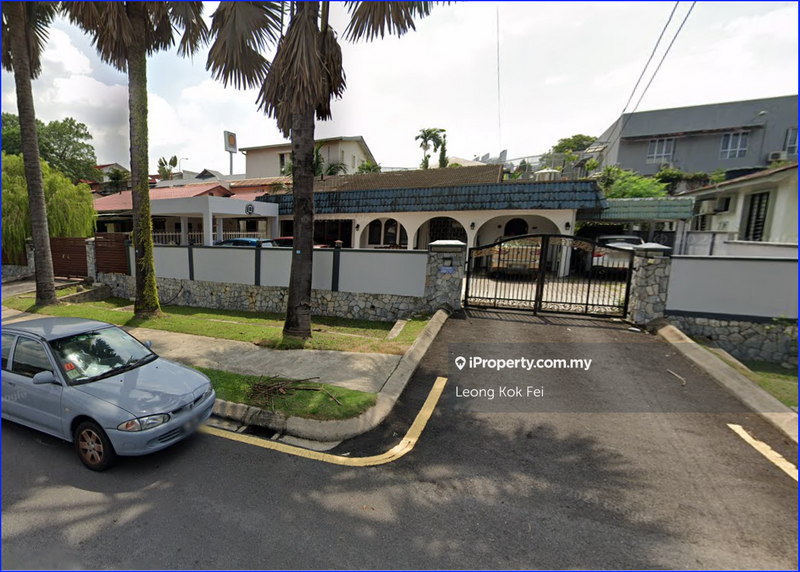 For Sale - Rare Bungalow for Sale at Lorong Maarof – Great for Commercial Use