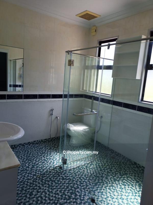 Bungalow House for Sale in Tanjung Bungah, Penang by Ederic J. Low - iProperty.com.my