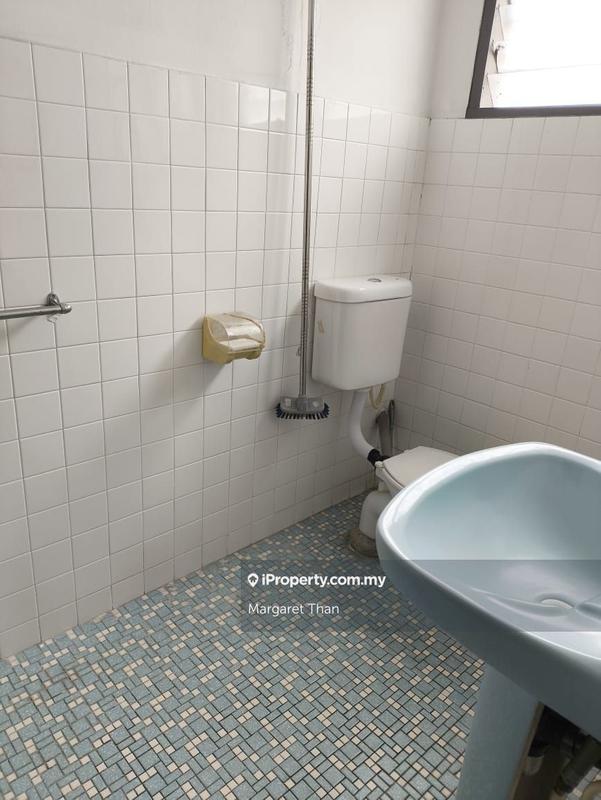 Rumah Berkembar untuk Dijual di SS 21, Damansara Utama, Petaling Jaya oleh Margaret Than - iProperty.com.my