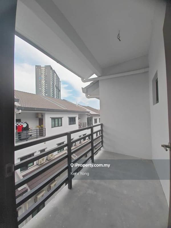 Rumah Teres 3-Tingkat untuk Dijual di Residensi Bukit Orkid (Orchid Hills), Cheras, Cheras oleh Kent Yong - iProperty.com.my