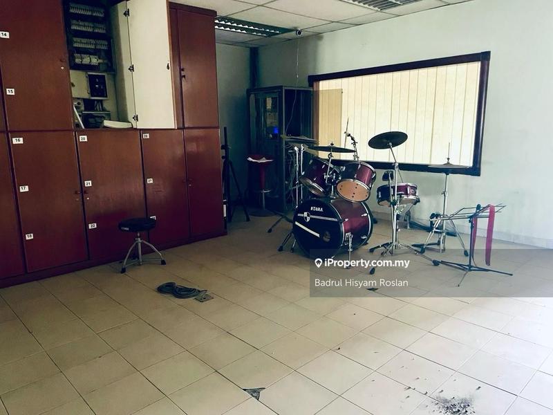 Gudang untuk Dijual di Seksyen 33, Shah Alam oleh Badrul Hisyam Roslan - iProperty.com.my