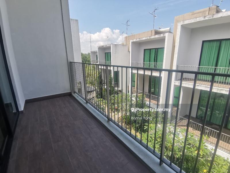 3-storey Terraced House for Sale in Leisure Farm, Gelang Patah by Alyssa Yong - iProperty.com.my