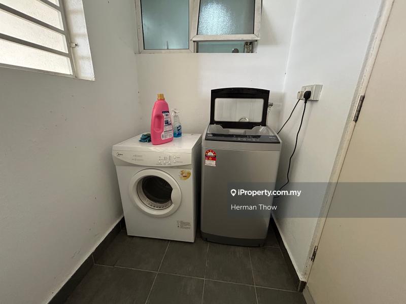 Kondominium untuk Dijual di Laman Baiduri oleh Herman Thow - iProperty.com.my