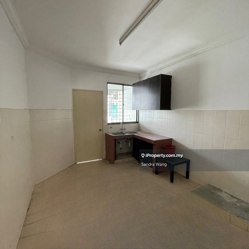 2.5-storey Terraced House for Sale in Bandar Utama 6, Bandar Utama by Sandra Wang - iProperty.com.my