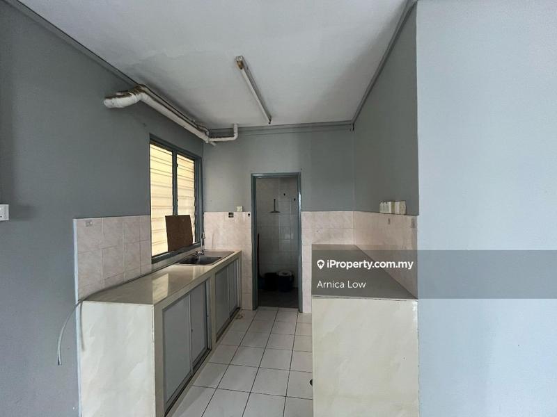 For Sale - Vista Pinggiran Apartment