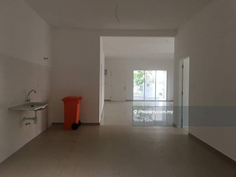 2-storey Terraced House for Sale in Suriaman 3, Suria Heights, Seremban 2, Bandar Sri Sendayan by Irene Siew - iProperty.com.my