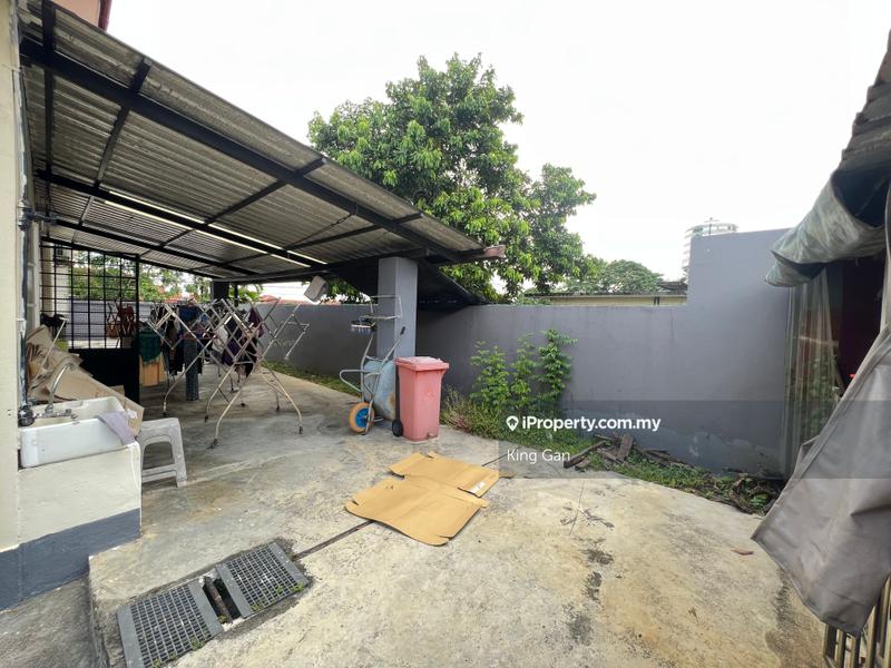 Bungalow House for Sale in Bukit Gasing, Petaling Jaya by King Gan - iProperty.com.my