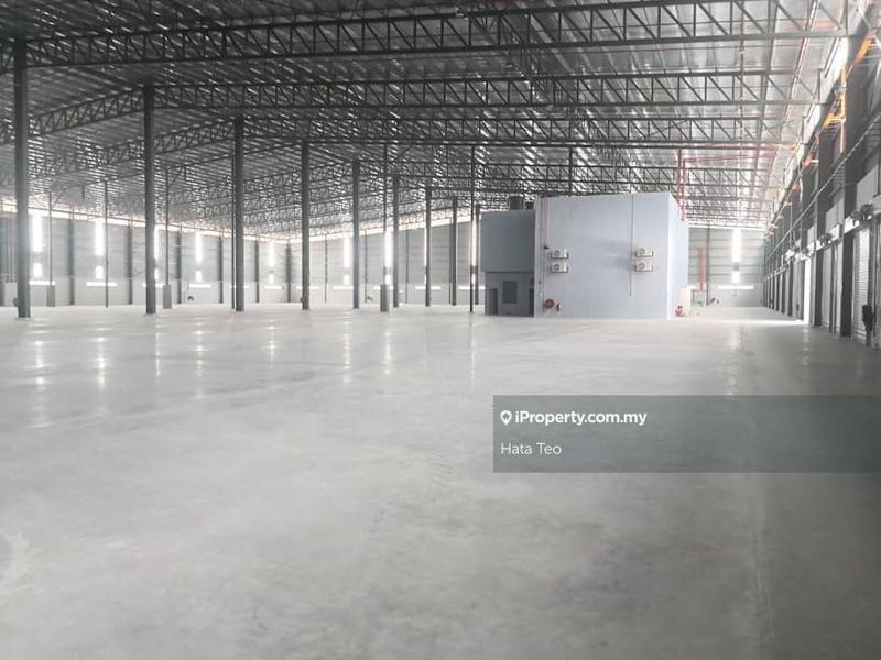 Warehouse for Rent in Shah Alam Premier Industrial Park, Shah Alam by Hata Teo - iProperty.com.my