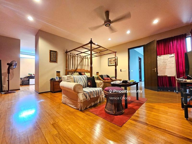 Bungalow House for Sale in Bukit Gita Bayu, Seri Kembangan by Venice Chong - iProperty.com.my