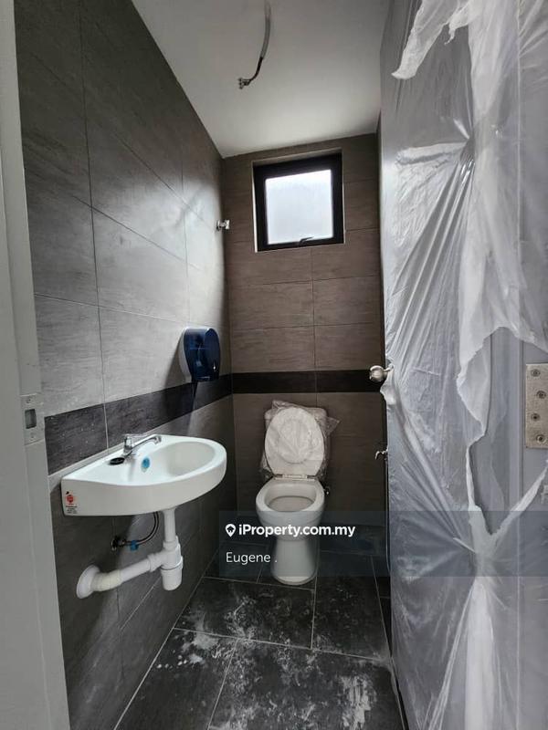 Shop for Sale in Seksyen 25, Shah Alam by Eugene . - iProperty.com.my