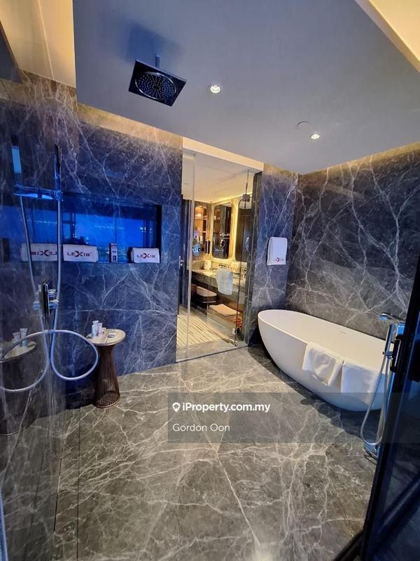 For Sale - Royal Lexis