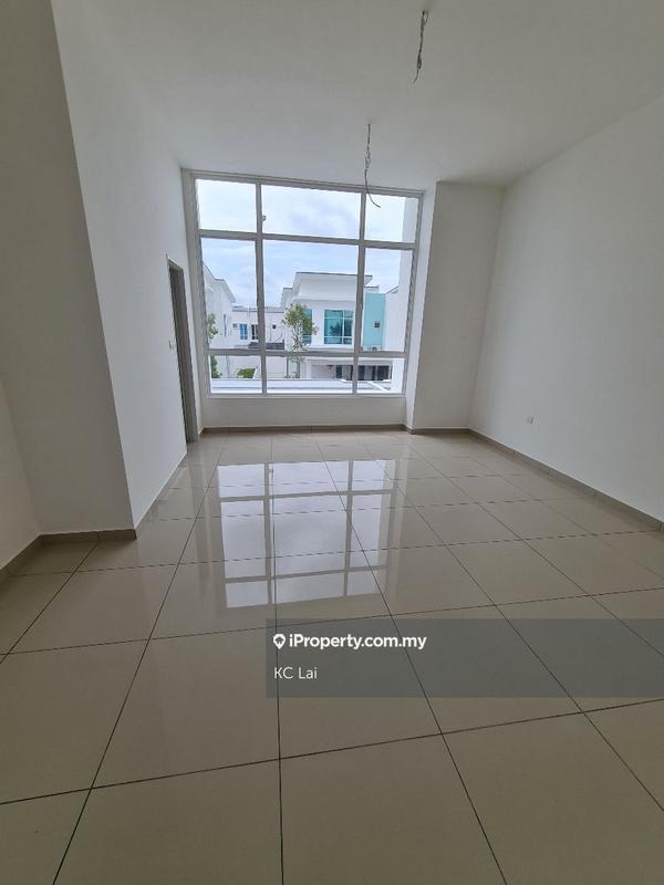 Rumah Berangkai 2 Tingkat untuk Dijual di Adira, Ara Sendayan, Seremban oleh KC Lai - iProperty.com.my