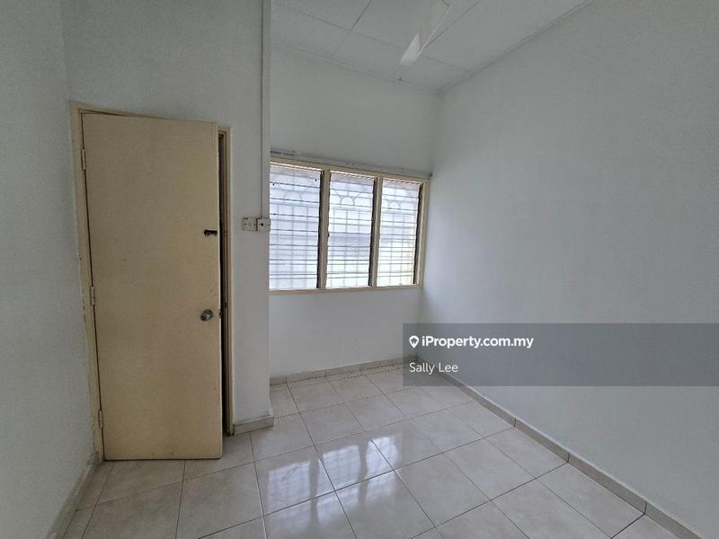 Terraced House for Sale in Usj 13, Subang Jaya by Sally Lee - iProperty.com.my