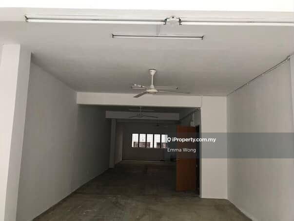 Kedai untuk Dijual di Taman Sri Batu Caves, Batu Caves oleh Emma Wong - iProperty.com.my