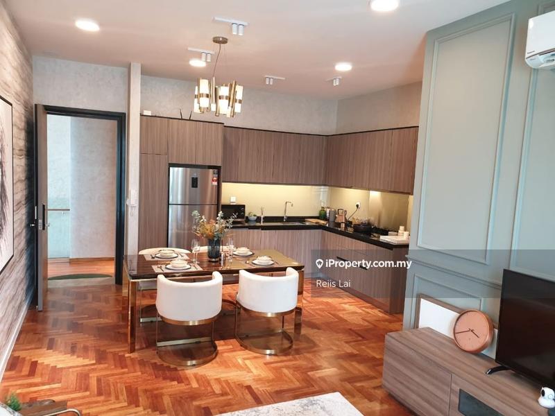 For Sale - Bloomsvale Menara Vista Petaling