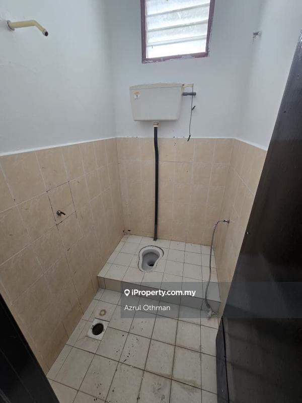 Rumah Berangkai 1 Tingkat untuk Dijual di Taman Politeknik, Telok Kemang oleh Azrul Othman - iProperty.com.my