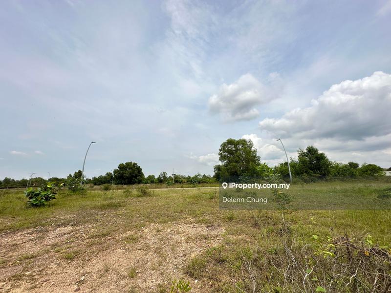 Industrial Land for Sale in Taman Perindustrian Puchong Utama, Puchong by Delenn Chung - iProperty.com.my