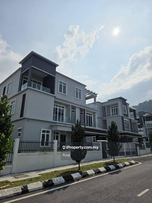 Bungalow House for Sale in TTDI Heights, Taman Tun Dr Ismail by Rizal - iProperty.com.my