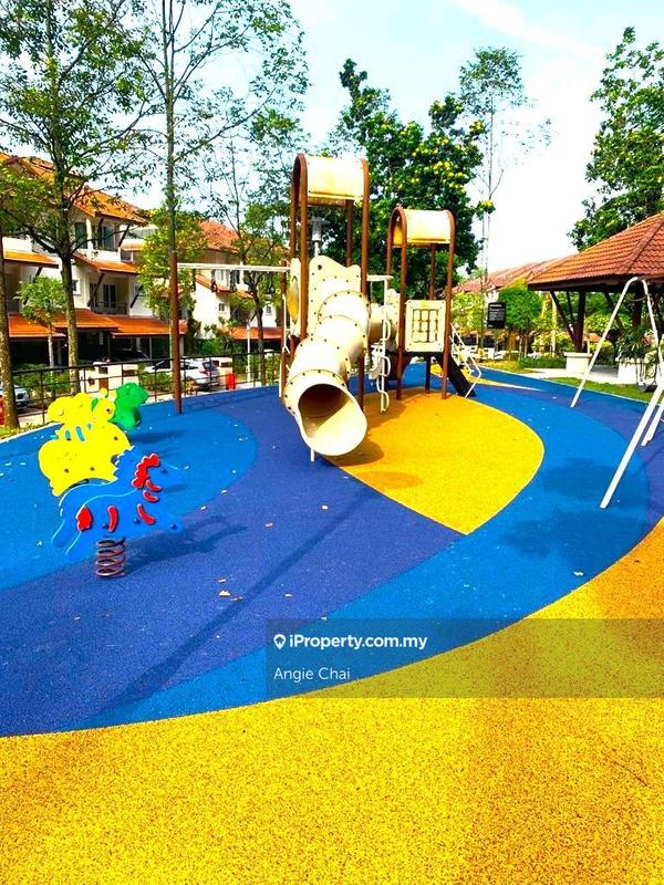Townhouse for Sale in Sunway Damansara, Kota Damansara by Angie Chai - iProperty.com.my