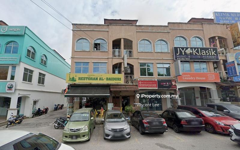 For Sale - Bandar Puteri 5 Adjoining Unit