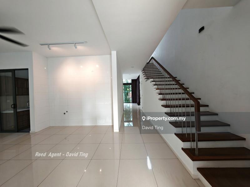 Rumah Teres 3-Tingkat untuk Dijual di Lake Fields, Sungai Besi oleh David Ting - iProperty.com.my