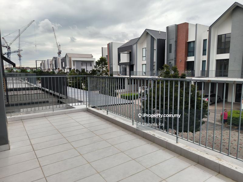 3-storey Terraced House for Sale in Telok Panglima Garang, Selangor by P Utahma Raj - iProperty.com.my