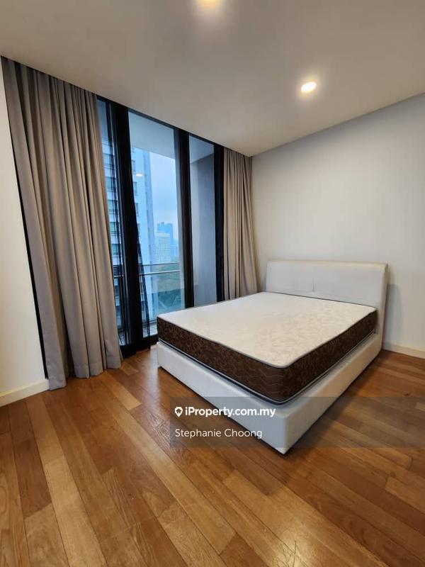 For Sale - 6 CapSquare