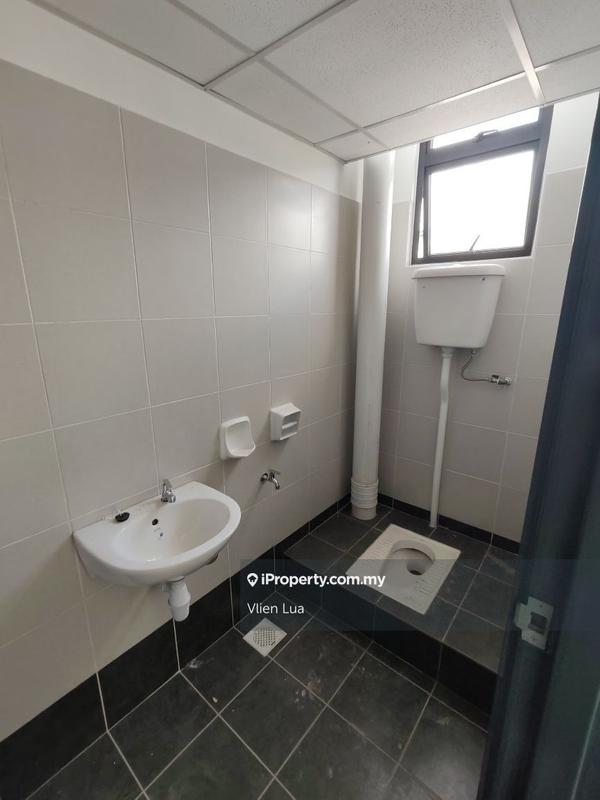 Shop for Rent in Bandar Cemerlang, Ulu Tiram by Vlien Lua - iProperty.com.my