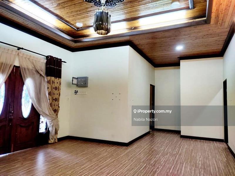 Bungalow House for Sale in Peringat, Kota Bharu by Nabila Nazori - iProperty.com.my