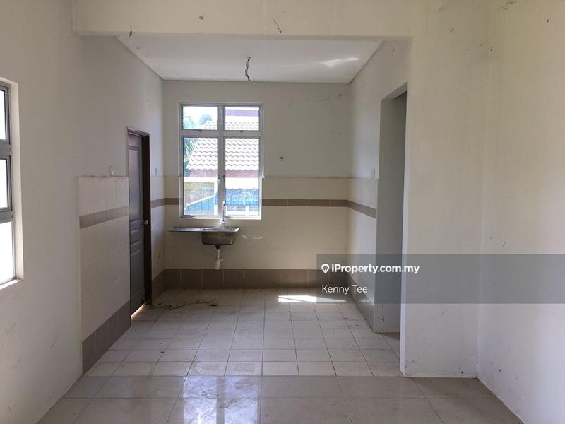 1-storey Terraced House for Sale in Corner rumah teres Setingkat dijual, Senawang by Kenny Tee - iProperty.com.my