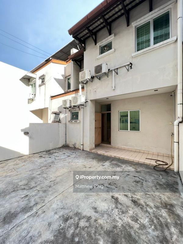 3-storey Terraced House for Sale in Taman Bukit Jambul, Bukit Jambul by Matthew P'Ng - iProperty.com.my