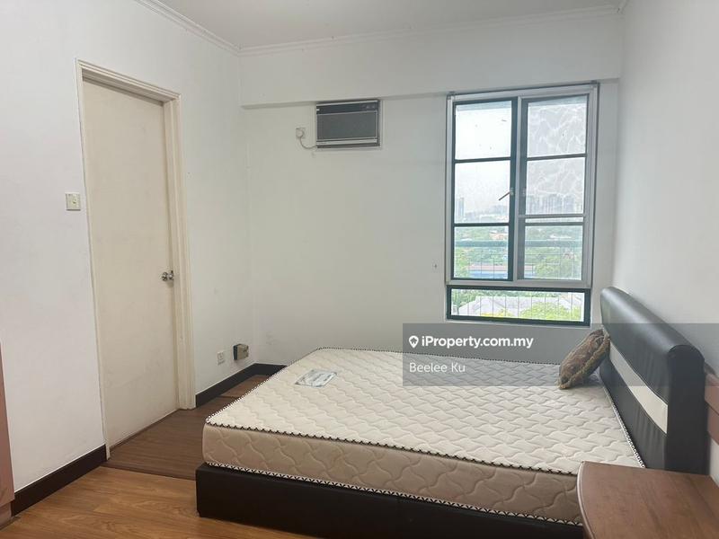 For Sale - 202 DC (Desa Cahaya)