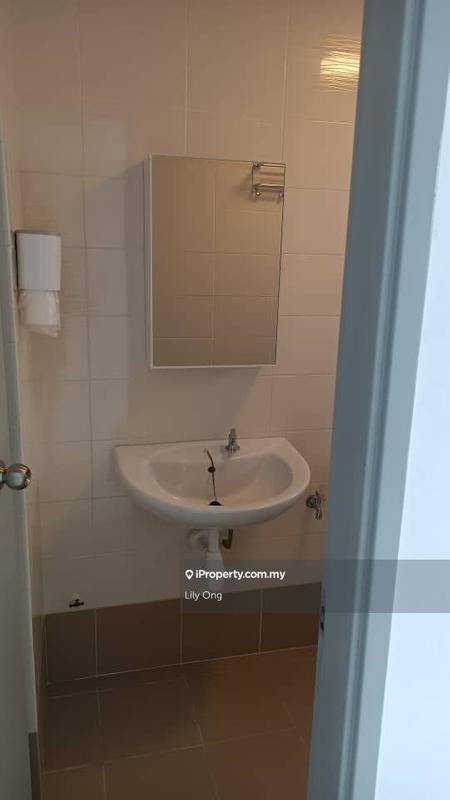 For Rent - Axis Crown