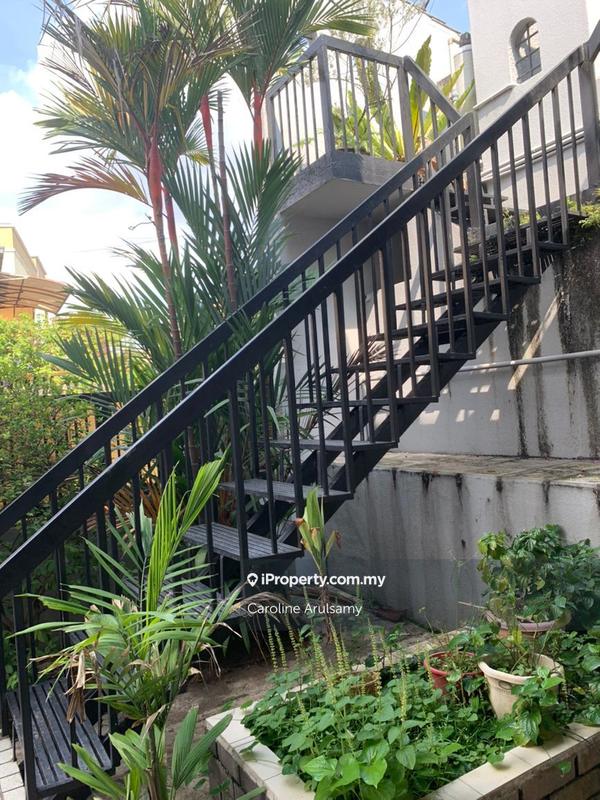 Bungalow House untuk Dijual di Kampung Tunku, Petaling Jaya oleh Caroline Arulsamy - iProperty.com.my