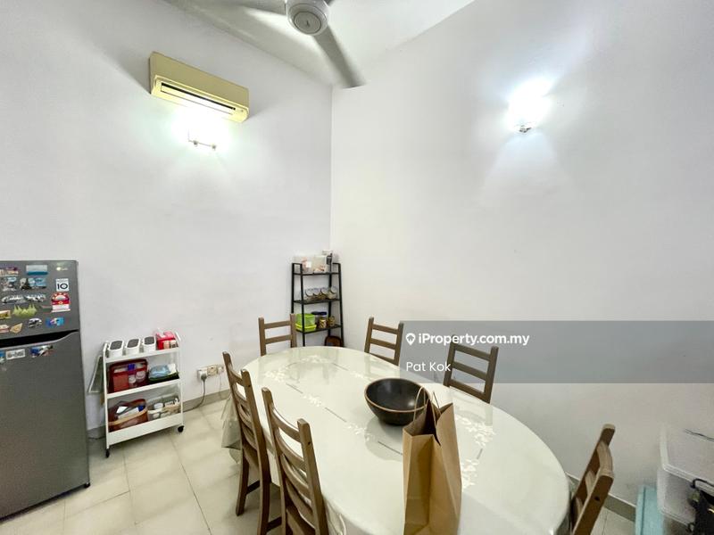 2-storey Terraced House for Sale in Taman Tun Dr Ismail, Kuala Lumpur by Pat Kok - Dining Room - iProperty.com.my