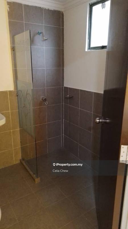 Residensi Servis untuk Dijual di Gold Coast Malacca International Resort oleh Celia Chew - iProperty.com.my