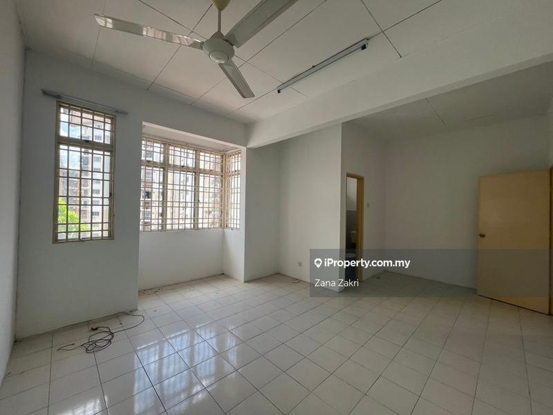 2-storey Terraced House for Sale in Ukay Bistari, Ulu Kelang by Zana Zakri - iProperty.com.my