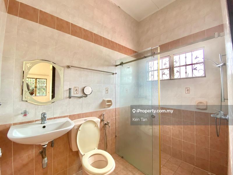 Rumah Berkembar untuk Dijual di Seksyen 9, Kota Damansara oleh Ken Tan - iProperty.com.my