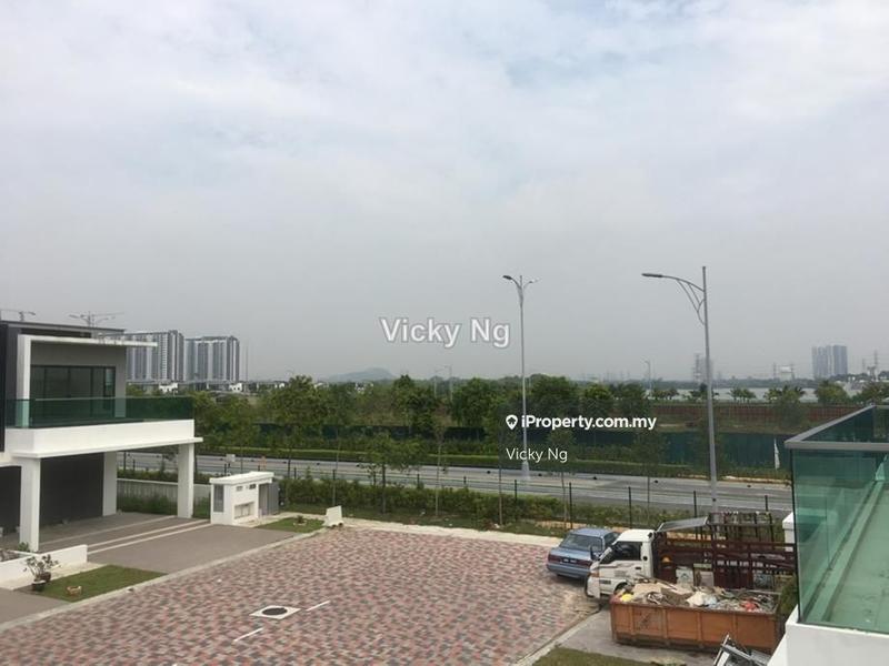 Semi-Detached House for Sale in Puchong, Selangor by Vicky Ng - iProperty.com.my